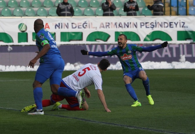 Çaykur Rizespor-Kardemir Karabükspor Maç Fotoğrafları 4