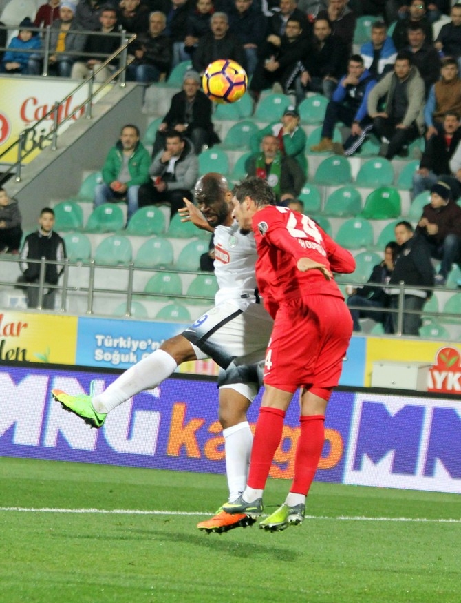 Çaykur Rizespor ile Antalyaspor Maç Fotoğrafları 22
