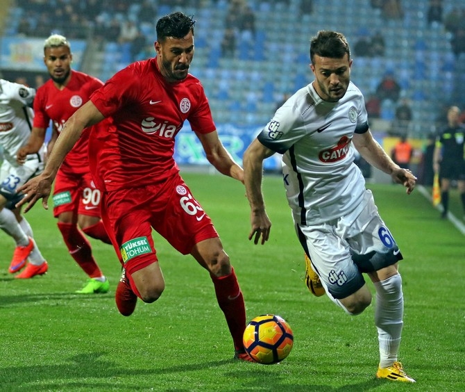 Çaykur Rizespor ile Antalyaspor Maç Fotoğrafları 23