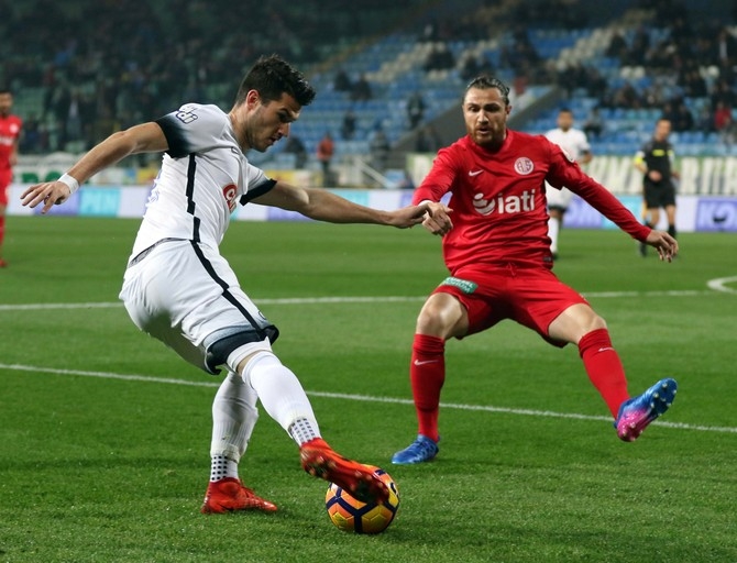 Çaykur Rizespor ile Antalyaspor Maç Fotoğrafları 4