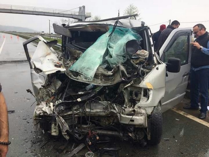 Rize'de Trafik Kazası 1 Ölü, 6 Yaralı 1