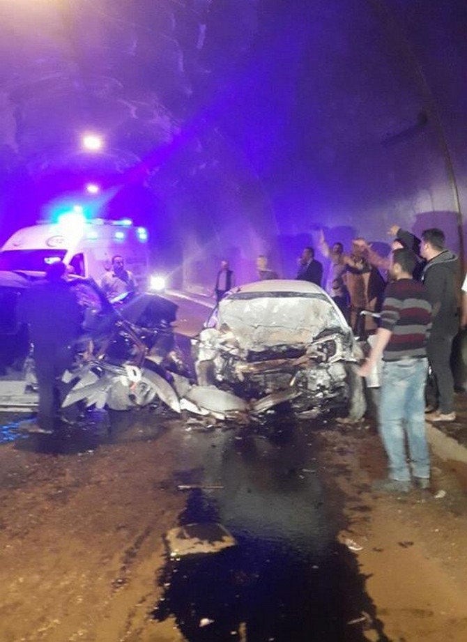 Rize Plakalı Otomobil Kaza Yaptı: 3 Ölü, 3 Yaralı 4