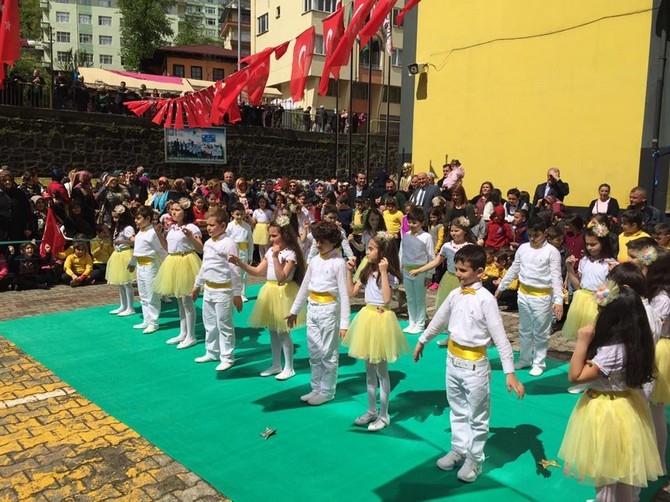 Rize'de 23 Nisan Etkinlikleri Okullarda Devam Ediyor 10