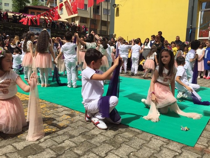 Rize'de 23 Nisan Etkinlikleri Okullarda Devam Ediyor 11