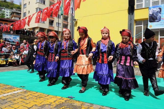 Rize'de 23 Nisan Etkinlikleri Okullarda Devam Ediyor 13
