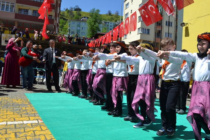Rize'de 23 Nisan Etkinlikleri Okullarda Devam Ediyor 2