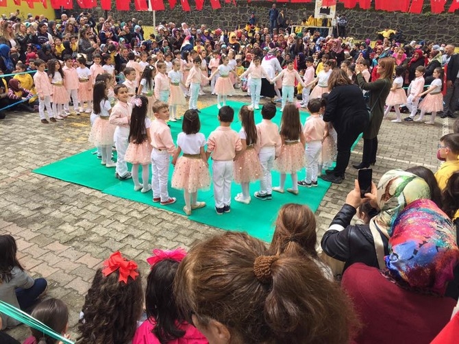 Rize'de 23 Nisan Etkinlikleri Okullarda Devam Ediyor 9