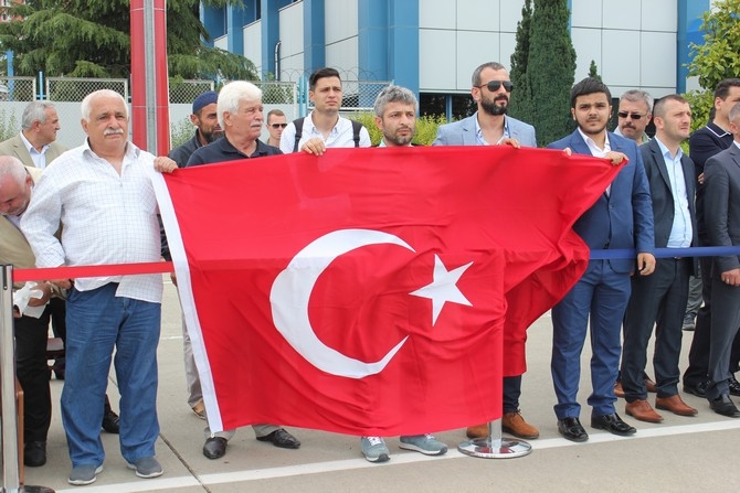 Rizeli Şehit Soner Fazlıoğlu'nun Cenazesi Trabzon'a Getirildi 11