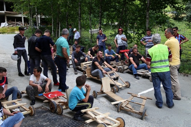 Rize'de "Laz Ralli" tahta araba şenliği 8