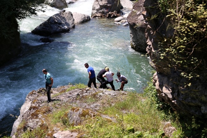 Rize, Nehir için seferber oldu 8