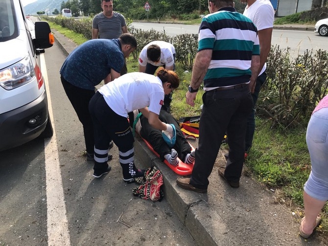 Rize’de Trafik Kazası 4 Yaralı 14