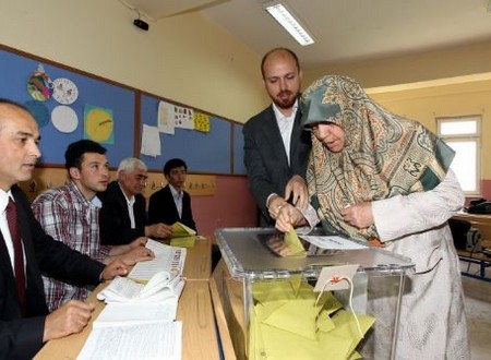 Başbakan ve Annesi Tenzile Erdoğan 16