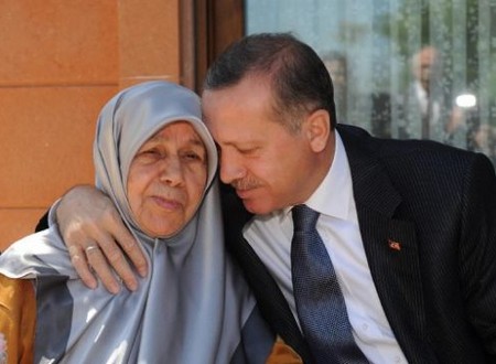 Başbakan ve Annesi Tenzile Erdoğan 19