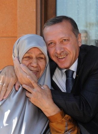 Başbakan ve Annesi Tenzile Erdoğan 27