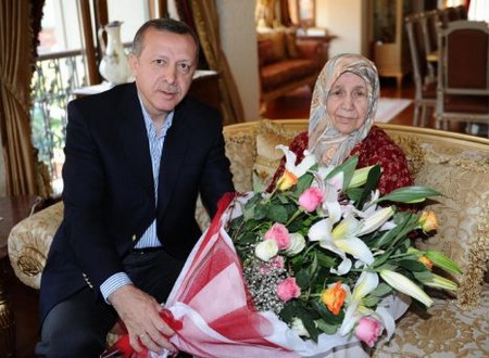 Başbakan ve Annesi Tenzile Erdoğan 6