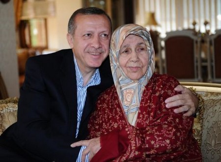 Başbakan ve Annesi Tenzile Erdoğan 8