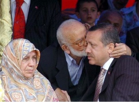 Başbakan ve Annesi Tenzile Erdoğan 9