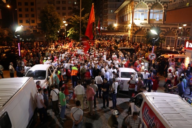 Rize'de 15 Temmuz Demokrasi Yürüyüşü düzenlendi 35