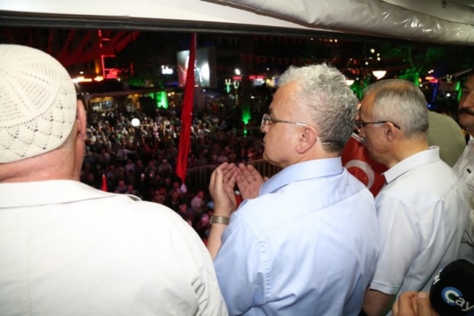Rize'de 15 Temmuz Demokrasi Yürüyüşü düzenlendi 52