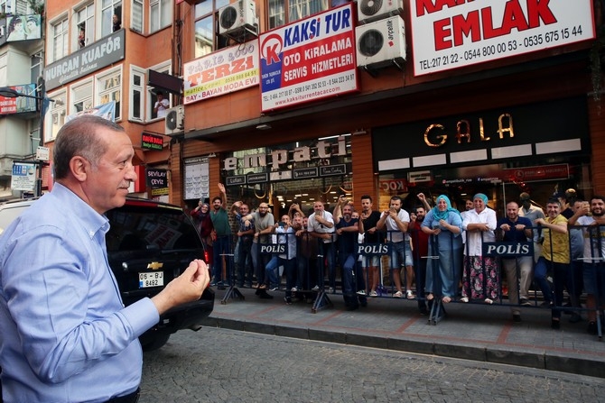 Erdoğan, Ak Parti Rize İl Başkanlığını Ziyaret Etti 2