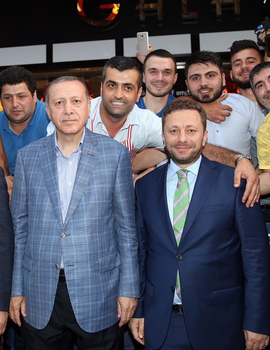 Erdoğan, Ak Parti Rize İl Başkanlığını Ziyaret Etti 35