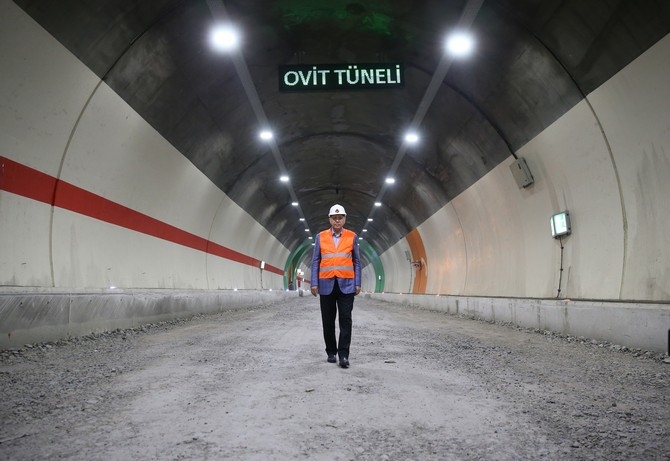 Cumhurbaşkanı Erdoğan Ovit Tüneli'nde İncelemelerde Bulundu 14