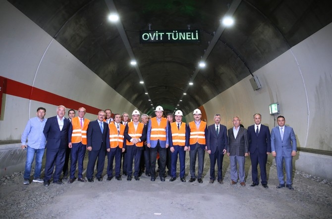 Cumhurbaşkanı Erdoğan Ovit Tüneli'nde İncelemelerde Bulundu 18