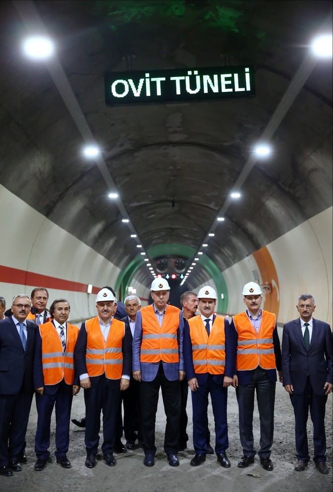 Cumhurbaşkanı Erdoğan Ovit Tüneli'nde İncelemelerde Bulundu 20