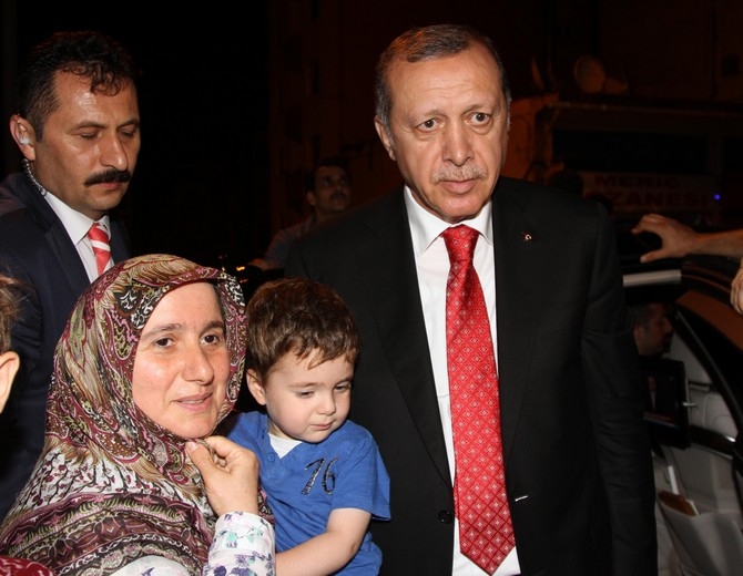 Cumhurbaşkanı Erdoğan Rize'de markete girdi, alışveriş yaptı 9