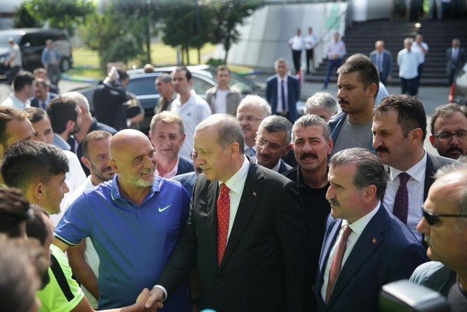 Cumhurbaşkanı Erdoğan, Çaykur Rizespor Kulübü'nü ziyaret etti 13