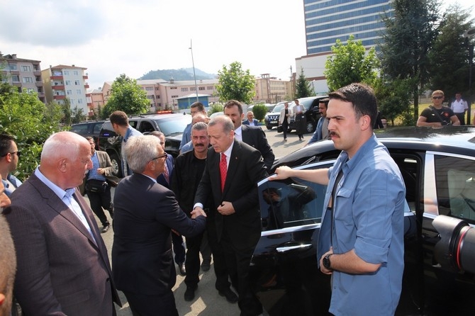 Cumhurbaşkanı Erdoğan, Çaykur Rizespor Kulübü'nü ziyaret etti 17