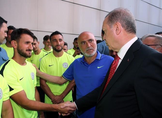Cumhurbaşkanı Erdoğan, Çaykur Rizespor Kulübü'nü ziyaret etti 5