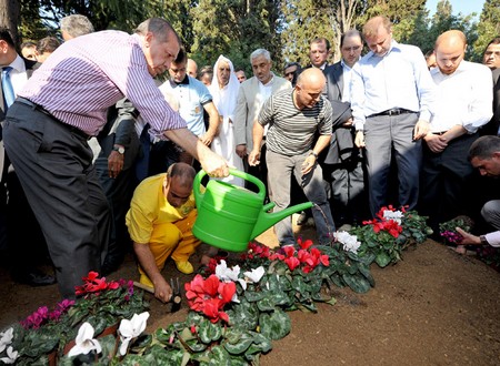 Erdoğan Annesini Böyle Uğurladı 156