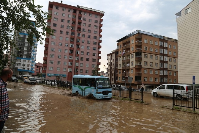 Rize'de şiddetli yağış 12