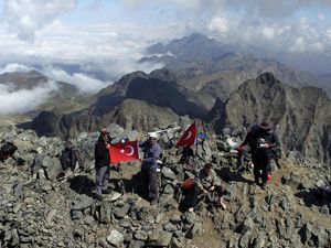 Kaçkarlar ziyaretçilerini bulutların üzerinde ağırlıyor