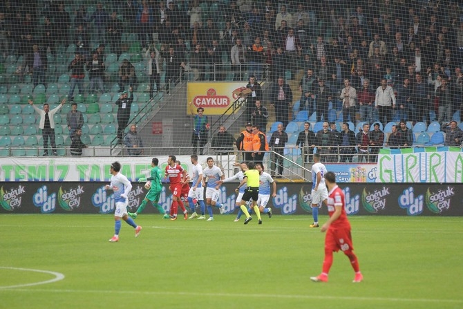 Rizespor-Samsunspor maçı fotoğrafları 17