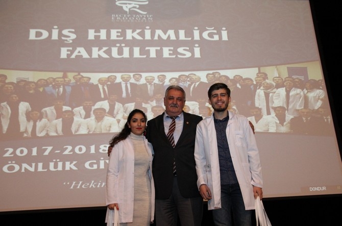 RTEÜ Diş Hekimliği Fakültesi Öğrencileri Önlüklerini Giydi 19