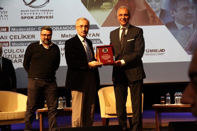 RTEÜ'de Spor Zirvesi Gerçekleştirildi 25