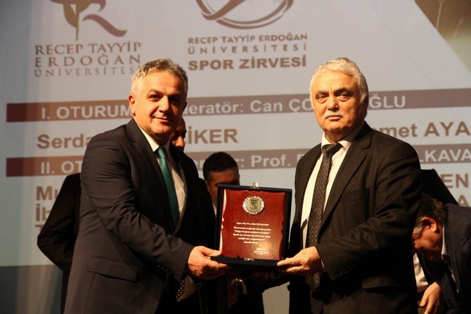 RTEÜ'de Spor Zirvesi Gerçekleştirildi 46