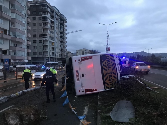 Rize'de Trafik Kazası 1'i Ağır 8 Yaralı 3