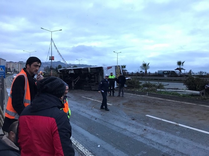 Rize'de Trafik Kazası 1'i Ağır 8 Yaralı 4