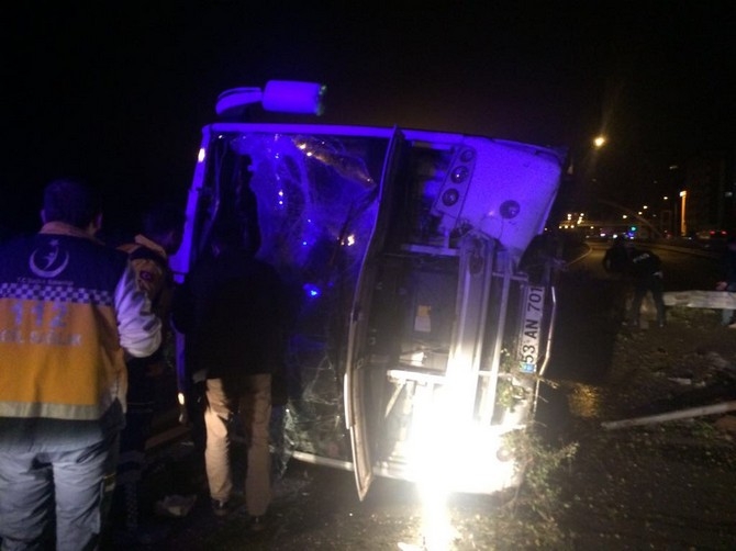 Rize'de Trafik Kazası 1'i Ağır 8 Yaralı 5