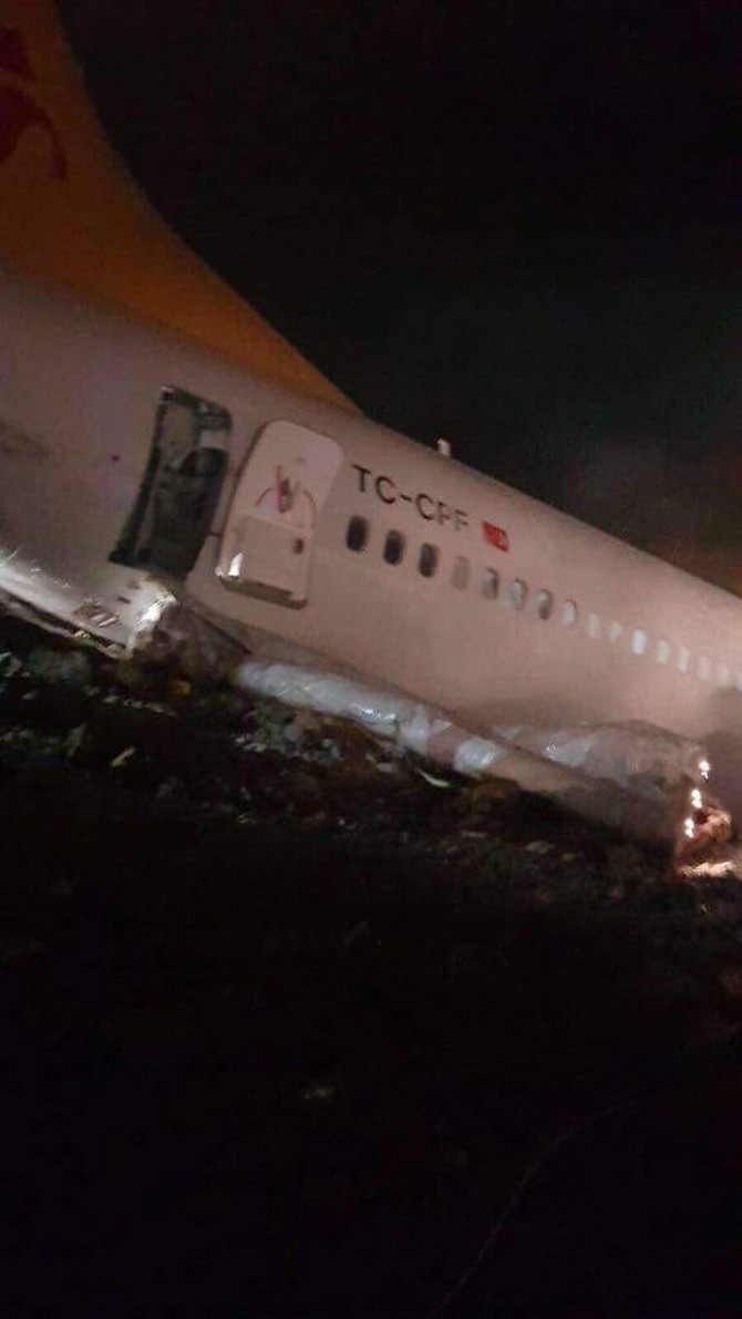 Trabzon’da Uçak Pistten Çıktı 7
