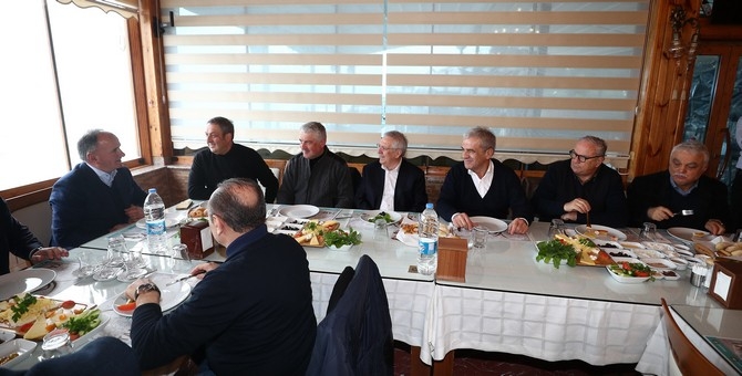 Aziz Yıldırım Rizespor Yönetiminin Düzenlediği Kahvaltıya Katıldı 2