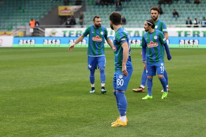 Çaykur Rizespor - Adana Demirspor Maçı Fotoğrafları 6