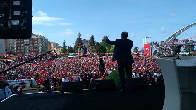 CHP Cumhurbaşkanı Adayı Muharrem İnce, Rize'de Konuştu 45