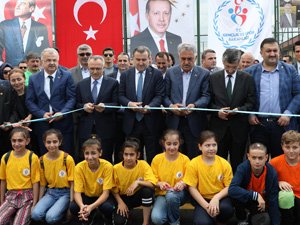 2 Bakan, Rize’de Yapılan 17 Semt Sahasının Açılışını Yaptı