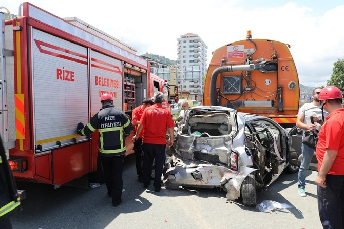 Rize’de Trafik Kazası: 1 Ölü, 1 Yaralı 4