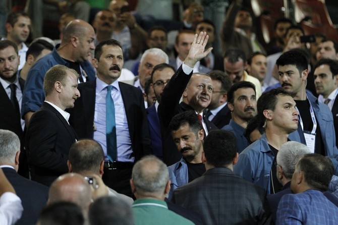 Erdoğan, Çaykur Rizespor - Kasımpaşa Maçını İzledi 1