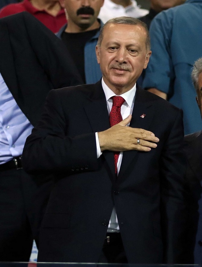 Erdoğan, Çaykur Rizespor - Kasımpaşa Maçını İzledi 5